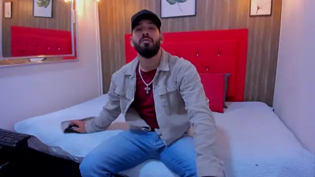 Snapshot of Thiagogomez chatting on January 14, 2026, 12:31 pm Thiagogomez online show from January 14, 2026, 12:31 pm