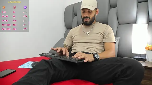 Snapshot of Thiagogomez chatting on February 24, 2026, 7:26 pm Thiagogomez online show from February 24, 2026, 7:26 pm