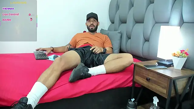 Snapshot of Thiagogomez chatting on February 26, 2026, 7:25 pm Thiagogomez online show from February 26, 2026, 7:25 pm