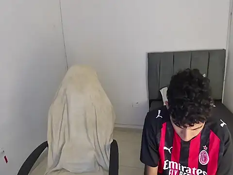 hot king20 online show from April 7, 2026, 11:17 pm