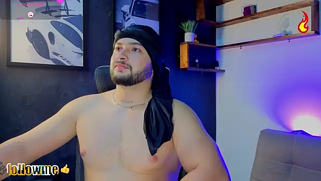 Snapshot of Andrew_Brown chatting on November 5, 2025, 4:26 am Andrew Brown online show from November 5, 2025, 4:26 am