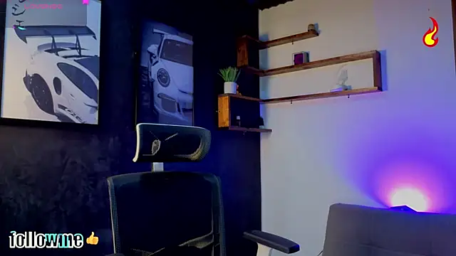 Snapshot of Andrew_Brown chatting on November 10, 2025, 4:23 pm Andrew Brown online show from November 10, 2025, 4:23 pm