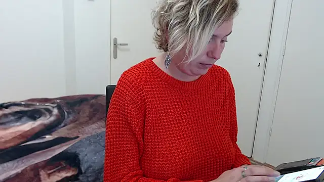 cumfun online show from November 20, 2025, 7:53 am