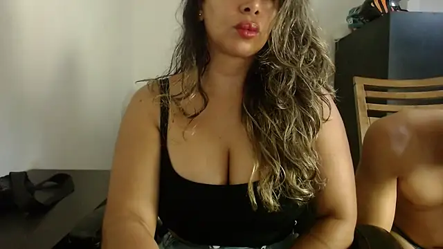 Snapshot of Briiiaa chatting on September 11, 2025, 2:22 am Briiiaa online show from September 11, 2025, 2:22 am