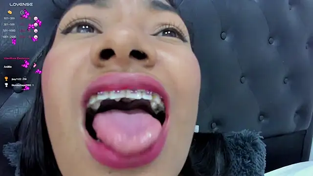 Snapshot of ariana19x chatting on February 4, 2025, 3:47 pm ariana19x online show from February 4, 2025, 3:47 pm