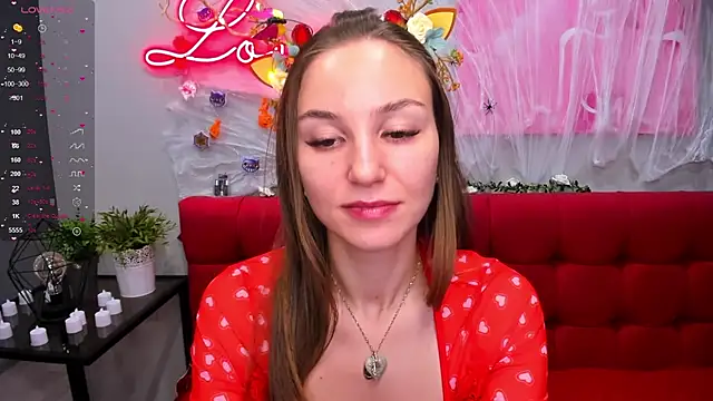 Inna Lovely online show from October 28, 2025, 1:28 am