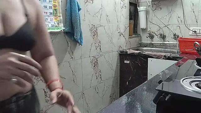 Snapshot of bhabhisexxy_880 chatting on March 3, 2026, 2:18 am bhabhisexxy 880 online show from March 3, 2026, 2:18 am