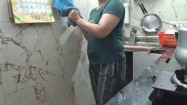 Snapshot of bhabhisexxy_880 chatting on November 11, 2025, 2:17 am bhabhisexxy 880 online show from November 11, 2025, 2:17 am