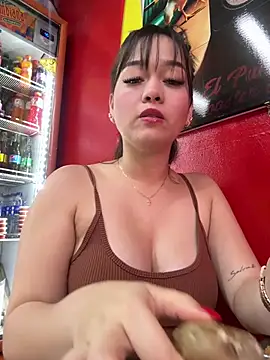 Snapshot of Danielavegax chatting on January 25, 2025, 9:35 pm Danielavegax online show from January 25, 2025, 9:35 pm