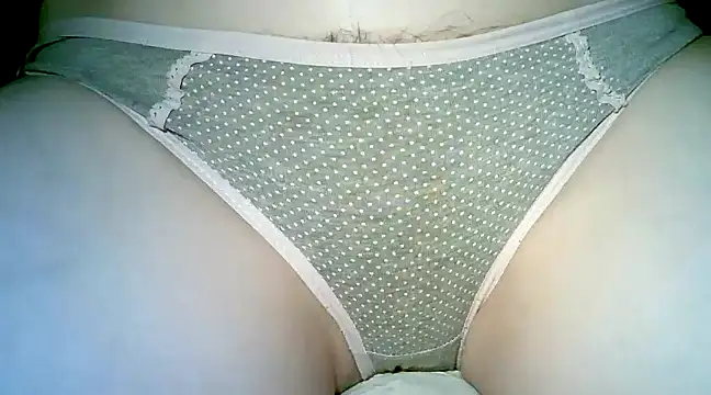 Snapshot of VikkyVikiss chatting on March 18, 2025, 9:10 pm VikkyVikiss online show from March 18, 2025, 9:10 pm