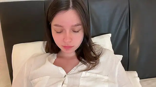 Snapshot of _liatris_ chatting on March 14, 2025, 4:30 pm liatris online show from March 14, 2025, 4:30 pm