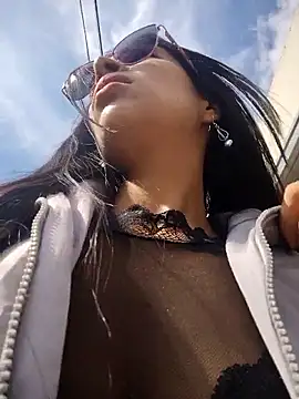 Snapshot of Astrid-- chatting on February 9, 2026, 3:21 pm Astrid-- online show from February 9, 2026, 3:21 pm