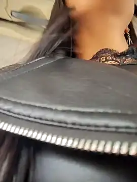 Snapshot of Astrid-- chatting on February 20, 2026, 3:14 pm Astrid-- online show from February 20, 2026, 3:14 pm