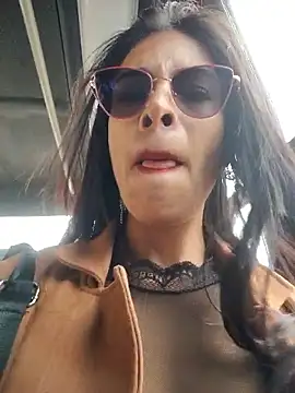 Snapshot of Astrid-- chatting on January 14, 2026, 3:15 pm Astrid-- online show from January 14, 2026, 3:15 pm