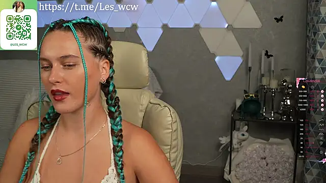 Snapshot of HarleyDeess chatting on October 2, 2025, 8:45 pm HarleyDeess online show from October 2, 2025, 8:45 pm