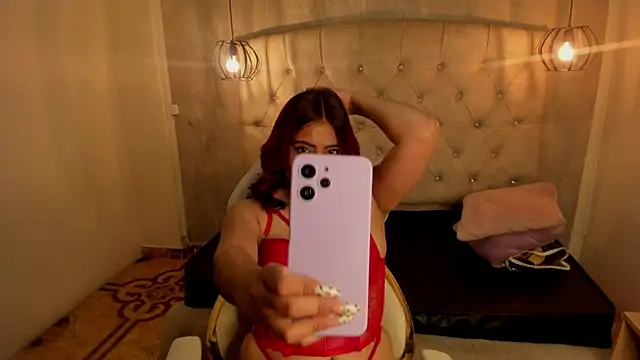 Snapshot of Alice_Laurentt chatting on February 15, 2025, 6:12 am Alice Laurentt online show from February 15, 2025, 6:12 am