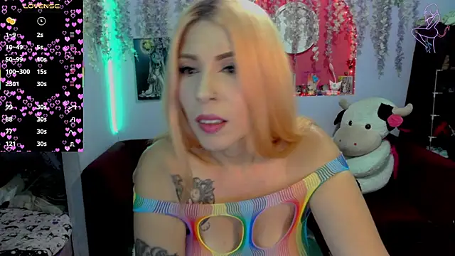 ValentinaMiller  online show from June 13, 2026, 8:51 pm
