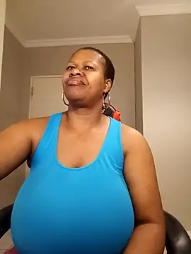 Snapshot of bustylisa1983 chatting on November 1, 2025, 5:25 am bustylisa1983 online show from November 1, 2025, 5:25 am