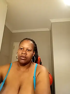 bustylisa1983 online show from March 15, 2026, 6:09 am