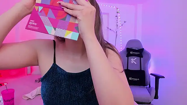 Samanta roberts1 online show from September 23, 2025, 10:44 am