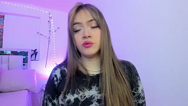 Samanta roberts1 online show from September 29, 2025, 11:27 am