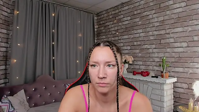 SarahCoksss online show from April 18, 2026, 12:24 am