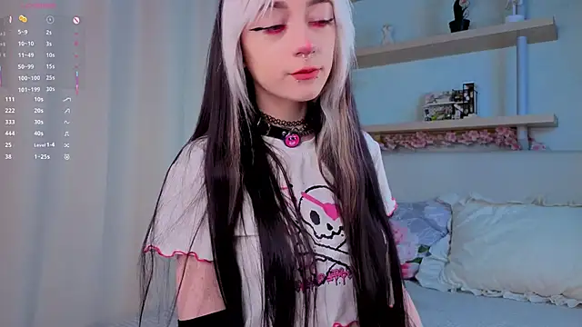 Snapshot of TristaRoht chatting on November 8, 2025, 3:04 pm TristaRoht online show from November 8, 2025, 3:04 pm