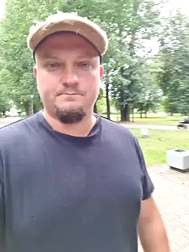 Snapshot of Pandasky chatting on September 14, 2025, 7:31 am Pandasky online show from September 14, 2025, 7:31 am