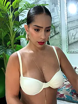 Mau White online show from December 21, 2025, 12:46 am