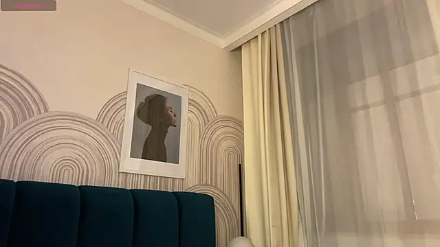 viviann evans online show from April 2, 2026, 1:02 am