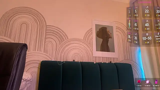 viviann evans online show from November 18, 2025, 1:21 am