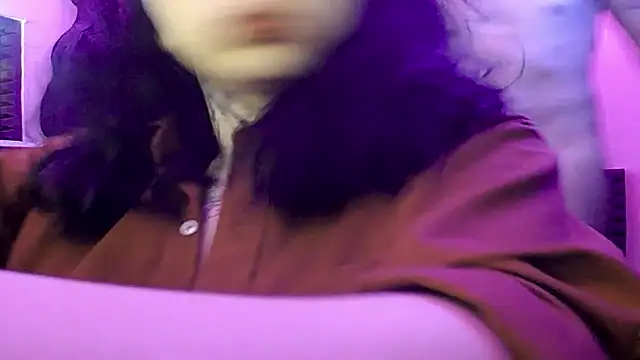 Snapshot of zoejhonny chatting on December 19, 2025, 1:20 am zoejhonny online show from December 19, 2025, 1:20 am