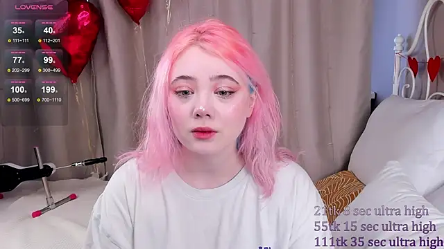   KawaiiYuki   online show from February 13, 2025, 8:38 am