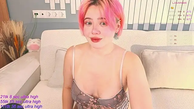   KawaiiYuki   online show from October 11, 2025, 5:08 am