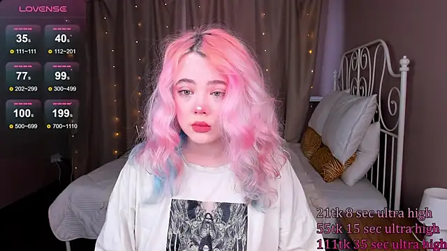   KawaiiYuki   online show from March 8, 2025, 8:44 am