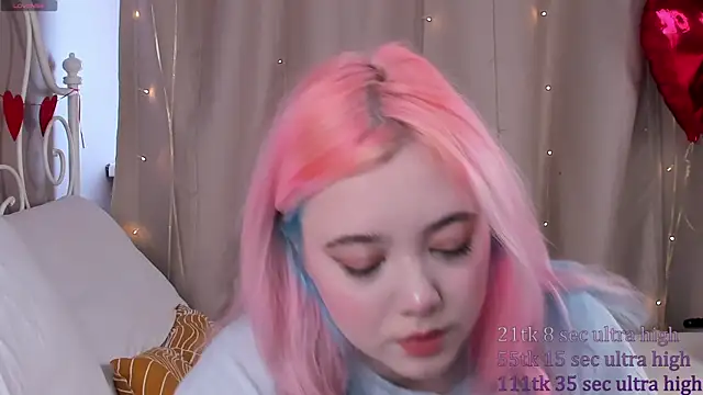   KawaiiYuki   online show from February 17, 2025, 8:41 am