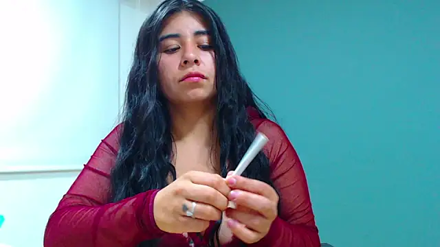 Snapshot of danna-_roouss chatting on September 18, 2025, 1:30 am danna- roouss online show from September 18, 2025, 1:30 am