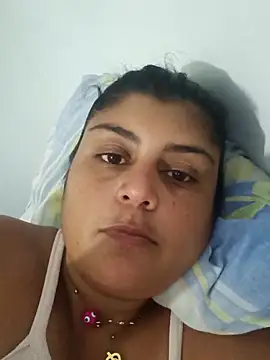 Snapshot of AlyDenalioficial chatting on March 2, 2025, 8:35 pm AlyDenalioficial online show from March 2, 2025, 8:35 pm