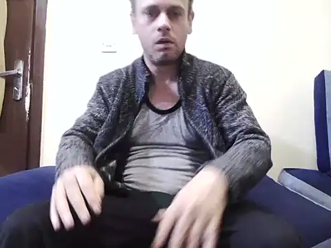 Snapshot of Arabeyes chatting on October 25, 2025, 3:34 pm Arabeyes online show from October 25, 2025, 3:34 pm