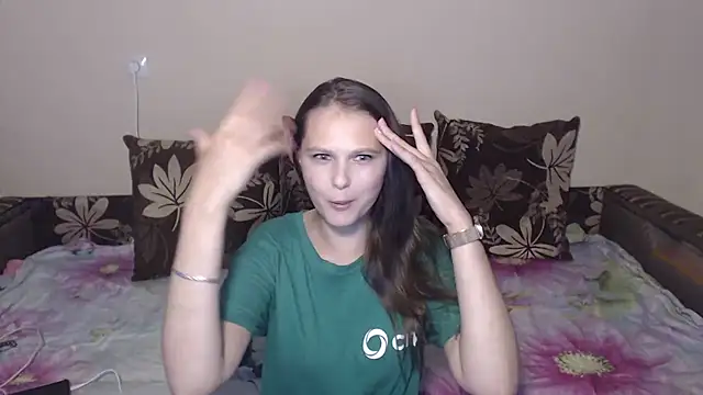 Snapshot of Nika_Shiny chatting on August 1, 2026, 10:13 am Nika Shiny online show from August 1, 2026, 10:13 am