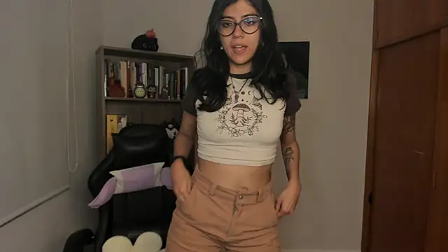 Snapshot of valerie__skyy chatting on January 16, 2026, 1:53 am valerie skyy online show from January 16, 2026, 1:53 am