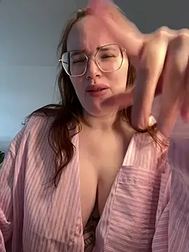 Mona-Peaches online show from February 1, 2025, 11:10 am