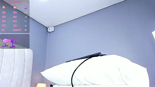 Snapshot of Ashleyy23x chatting on November 15, 2025, 8:13 pm Ashleyy23x online show from November 15, 2025, 8:13 pm