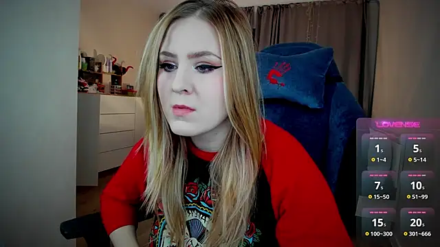 Snapshot of Olivia_Munk chatting on October 23, 2025, 3:38 am Olivia Munk online show from October 23, 2025, 3:38 am