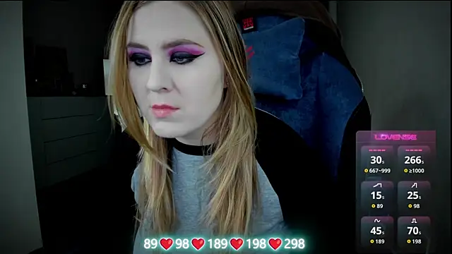 Snapshot of Olivia_Munk chatting on November 14, 2025, 4:38 am Olivia Munk online show from November 14, 2025, 4:38 am