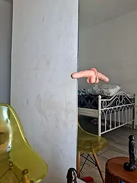 Snapshot of Kamdollie chatting on October 12, 2025, 6:15 am Kamdollie online show from October 12, 2025, 6:15 am