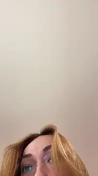 MichelleFerry  online show from October 25, 2025, 2:22 am