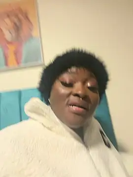 sweet1111 online show from April 18, 2026, 11:27 pm