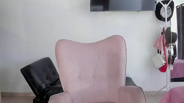 Snapshot of selene_king2 chatting on February 2, 2026, 3:33 pm selene king2 online show from February 2, 2026, 3:33 pm