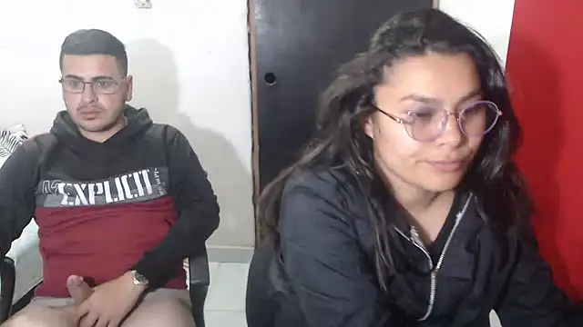 luxury sex 17 online show from February 24, 2025, 12:41 am